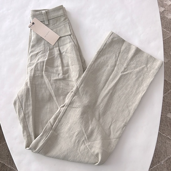NWT Bec + Bridge Phoebe Straight Leg Trouser Style Pant in Light Khaki US 2 - Picture 3 of 5